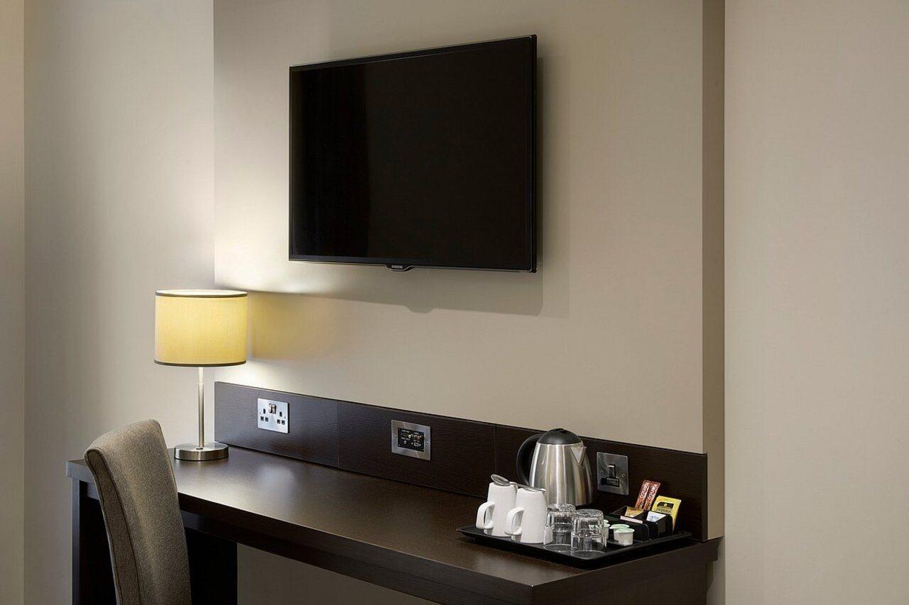 Premier Inn برنتوود المظهر الخارجي الصورة