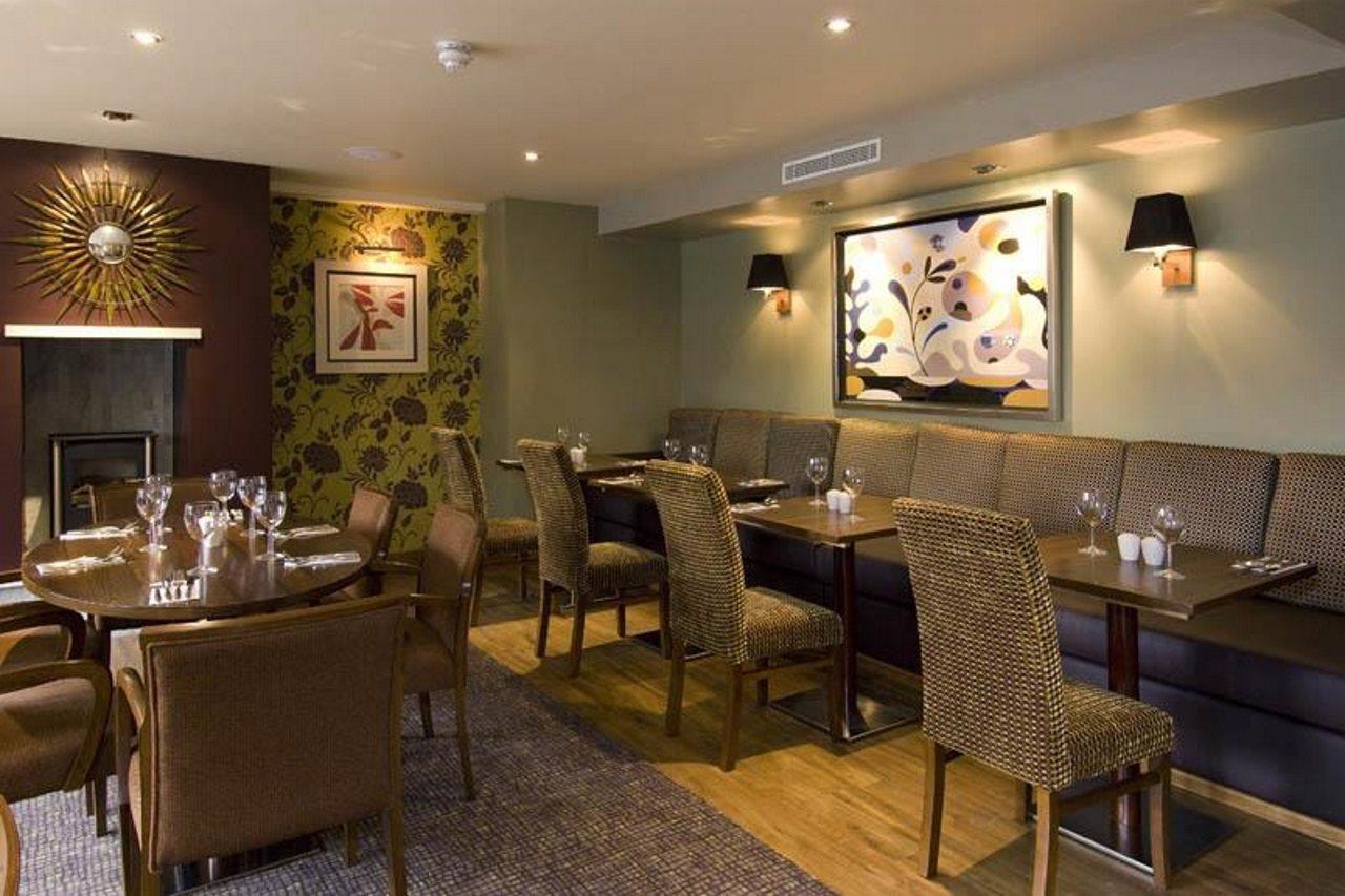 Premier Inn برنتوود المظهر الخارجي الصورة
